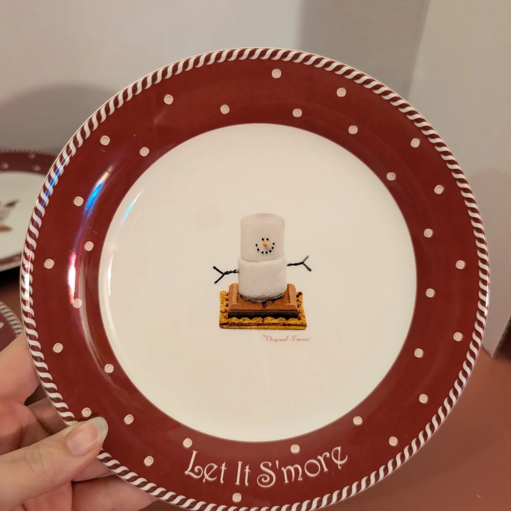 Nikko The Original S'Mores Christmas Snack/Dessert/Salad Plates - 8 Inches